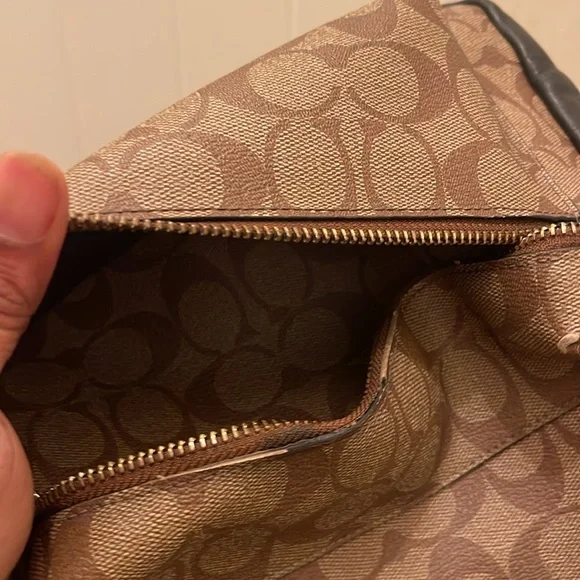 Coach, please check all picture of condition - Picture 16 of 16